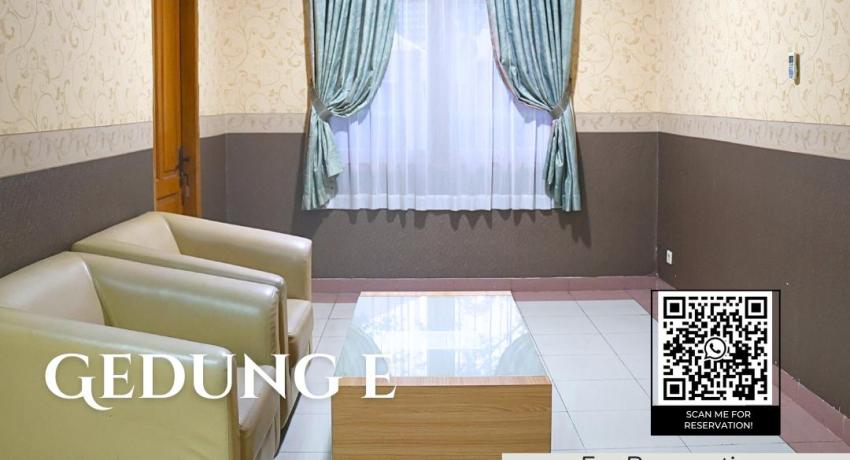 Superior Double Bed - Gedung E
